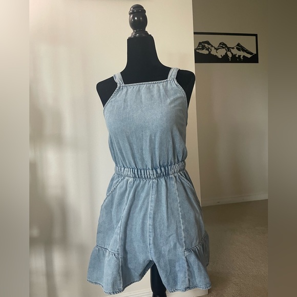 Pants - American eagle denim ruffle tie back romper. XS.